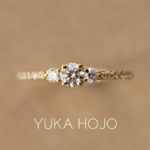 YUKAHOJOの婚約指輪でComet箒星