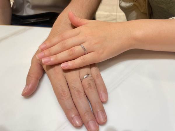 大阪府枚方市 ピンクダイヤモンドでマリアージュエントの結婚指輪をご成約頂きました
