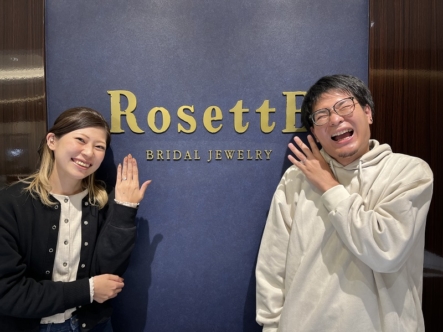京都市伏見区｜デザインと素材にこだわってロゼットの結婚指輪をご成約頂きました