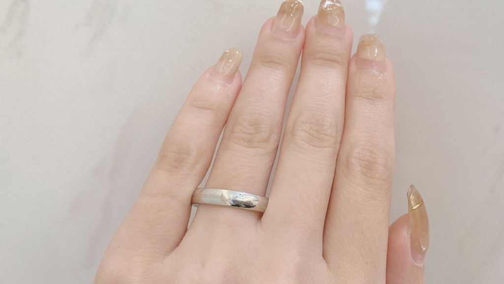 結婚指輪　幅　４ミリ