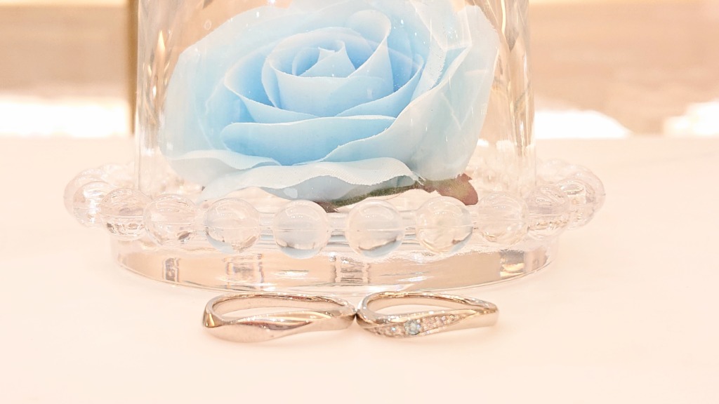 スイートブルーダイヤモンド結婚指輪